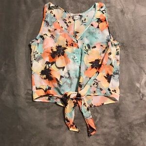 Floral Button Down Tank ($5 when bundled!)